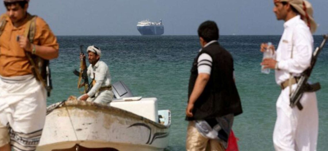 Yemen ataca ahora a un buque portacontenedores estadounidense