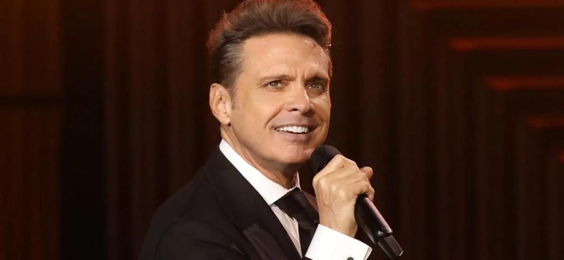 Luis Miguel se convierte en el artista más taquillero, supera a Madonna y U2