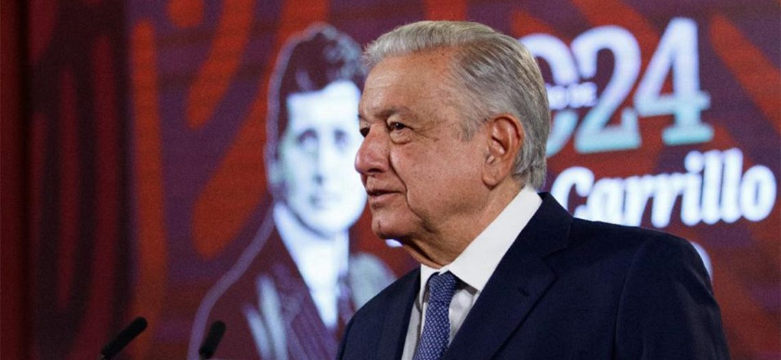 López Obrador acusa a YouTube de prepotente y autoritario por bajar ‘Mañanera’
