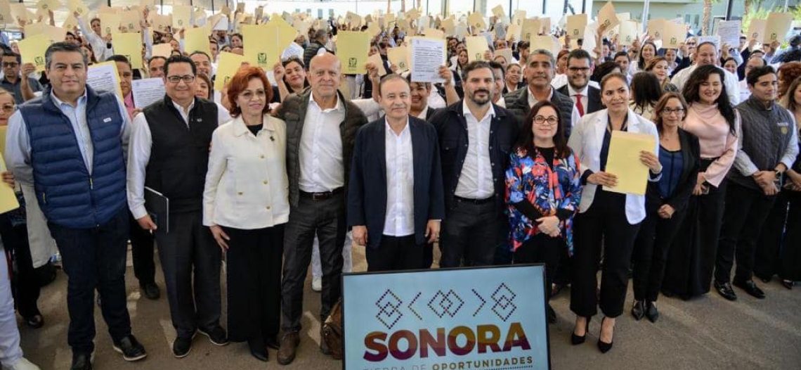 Entrega Gobernador Alfonso Durazo más de mil bases a personal de salud