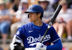 Shohei Ohtani debuta con jonrón en pretemporada de Los Ángeles Dodgers