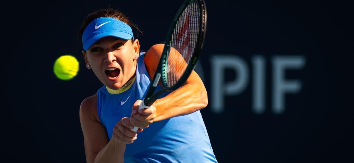 Simona Halep cae en su regreso al tenis dentro del WTA 1000 de Miami