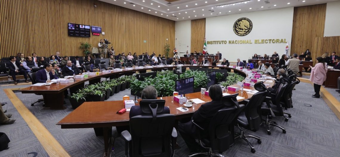 Instan a partidos a cumplir reglas; INE exige aplicar acciones afirmativas