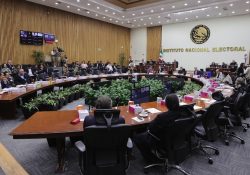 Instan a partidos a cumplir reglas; INE exige aplicar acciones afirmativas