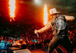 Carin León lo soñó ‘de morrito’: abrirá concierto de Los Rolling Stones
