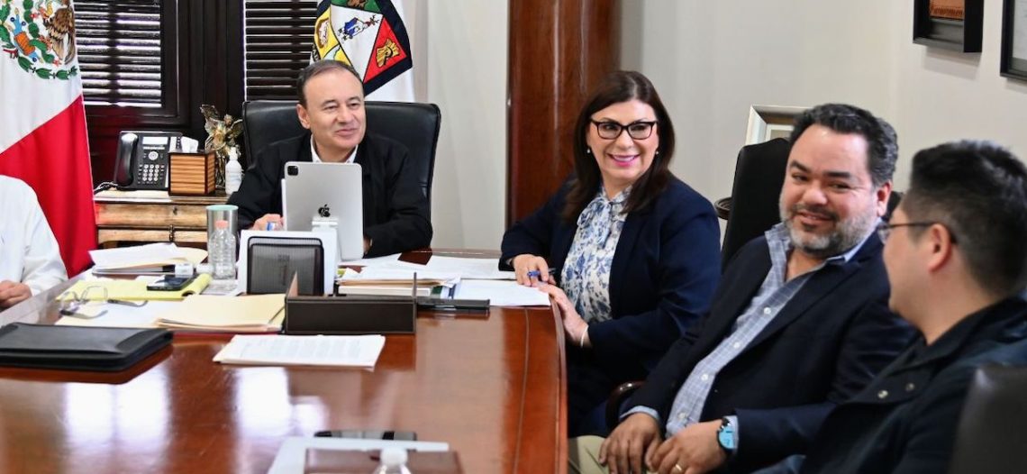 Sostiene Gobernador reunión con empresarios líderes en fabricación de textiles