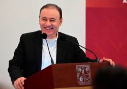 Hay 41 mil 120 espacios para los jóvenes que buscan ingresar a la preparatoria: gobernador Durazo