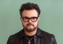 Aleks Syntek pide regular la música banda y lo tunden en redes