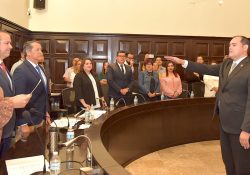 Solicita licencia Antonio Astiazarán; ocupará el puesto de alcalde interino Eduardo Acuña