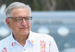 López Obrador revisa avances en construcción del tramo 7 del Tren Maya
