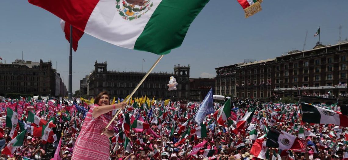 Aparece Xóchitl y da su discurso: abrirá las puertas de Palacio Nacional a la gente
