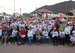 Familias de los sectores Periodista, Colinas y Niza conocen propuestas de trabajo de la doctora Karla Córdova González, candidata a la presidencia municipal.