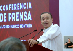 Reanuda conferencias el gobernador; destaca orden y cuantiosas inversiones