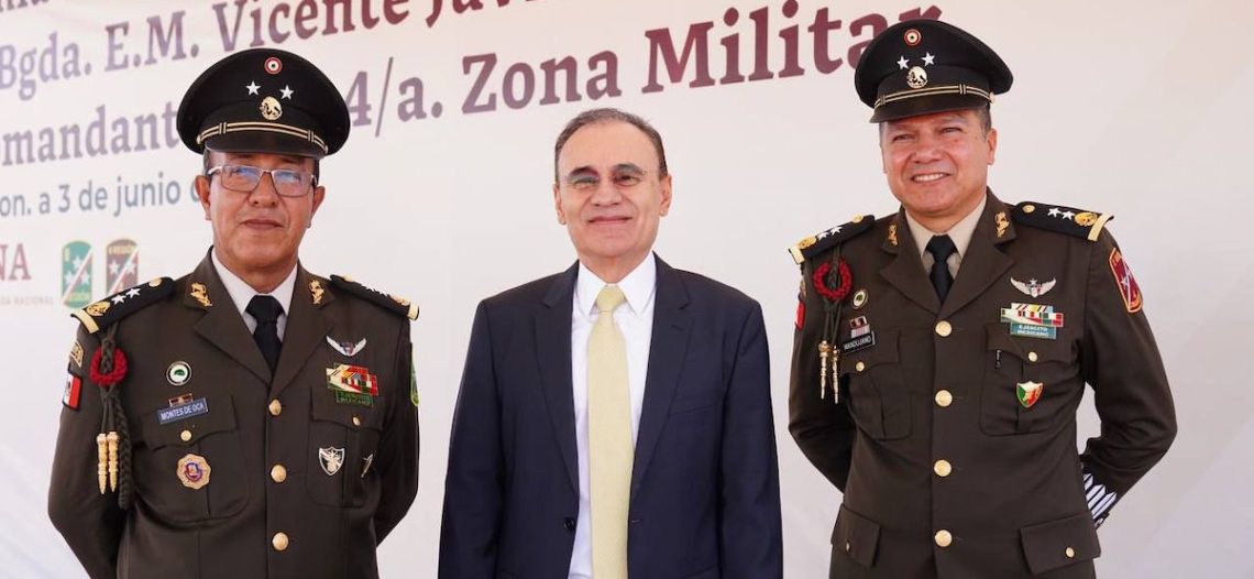 Encabeza Gobernador toma de protesta del nuevo comandante de la Cuarta Zona Militar