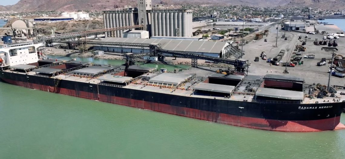 Iniciará Gobernador Durazo plan piloto para envío de vehículos de Ford por Puerto de Guaymas