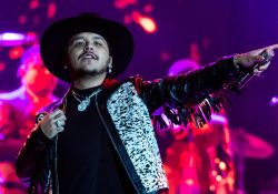 Nodal anuncia concierto en Argentina y fans de Cazzu piden se cancele