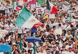 Protesta universitaria: “México, aguanta, la UNAM se levanta”