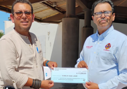 Entrega Patronato de Bomberos Guaymas donativo al Cobijo San José
