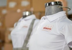 Cumplen con entrega de uniformes escolares a estudiantes sonorenses