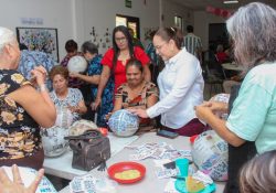 Continúa DIF Guaymas la atención a adultos mayores.