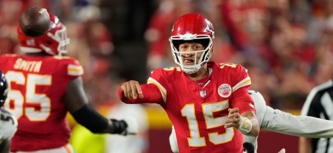 Kansas City inicia con éxito la defensa de su corona en la NFL