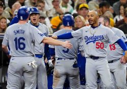 Dodgers siguen con vida; igualan la serie 2-2 ante Padres de la MLB