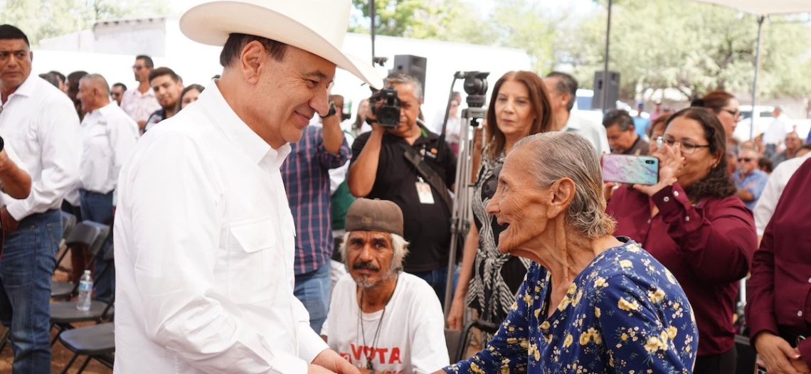 Fortalece Gobernador educación y salud en comunidades de la sierra