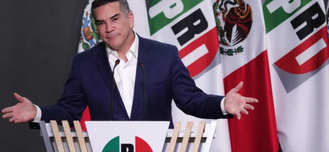 Comparte Alejandro Moreno Cardenas
