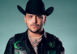 Christian Nodal lanza “La Corazonada” y arranca su gira “Pa’l Cora”