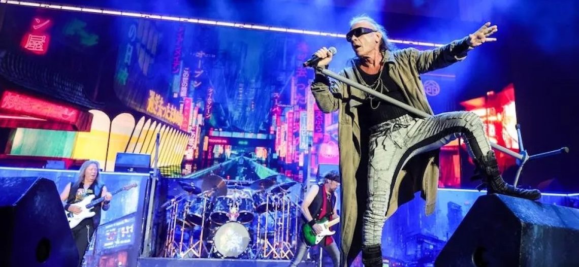 Regresa triunfal la Doncella de Hierro a Phoenix