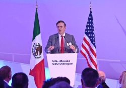 Marcelo Ebrard llama a defender el T-MEC: ‘Es nuestro mejor negocio’