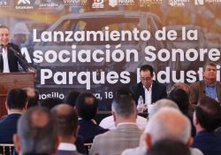 Reconocen a Gobernador por creación de Asociación de parques industriales