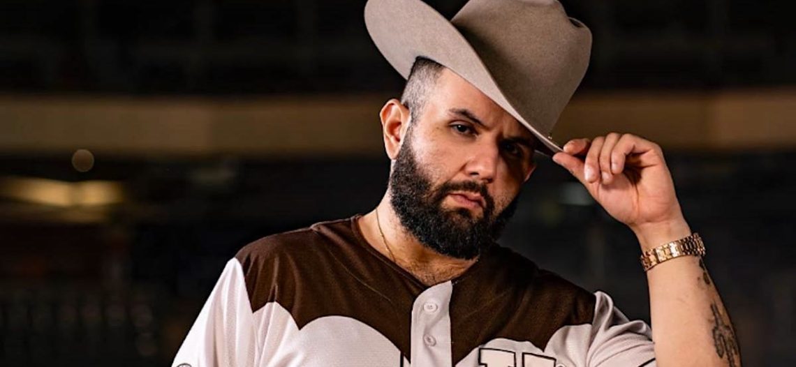 Carín León confirma nuevo álbum para diciembre, como ya es tradición