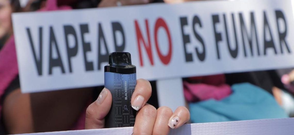 Senado aprueba reforma constitucional que prohíbe los vapeadores