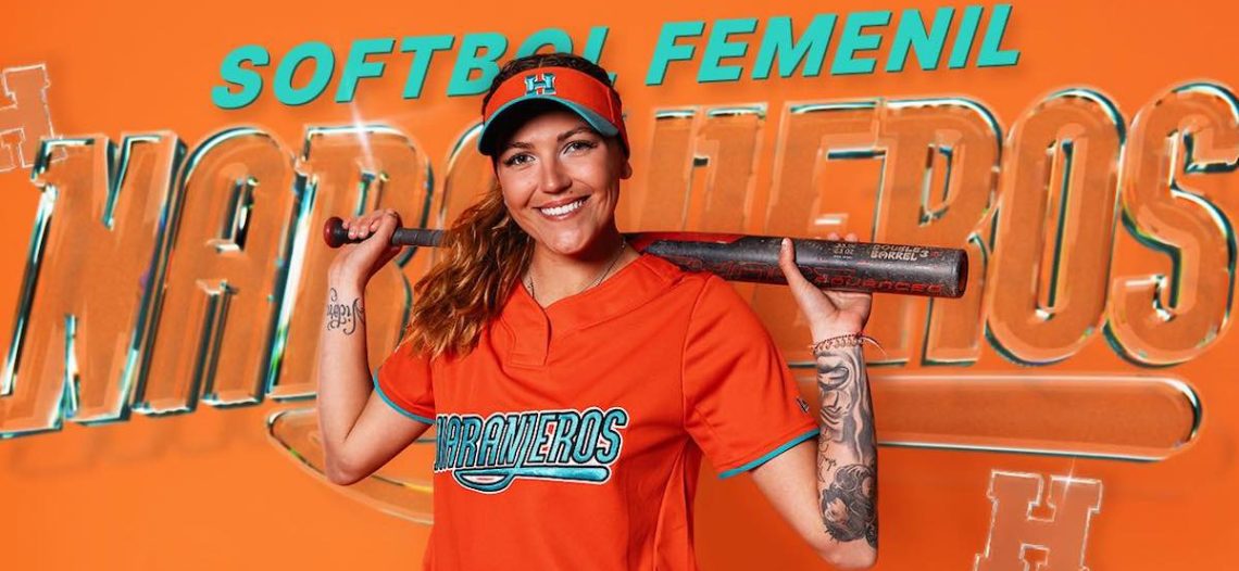 Presentan Naranjeros de Hermosillo a su equipo de softbol femenil