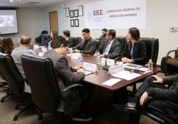 Gobernador impulsa acceso a Registro Civil para sonorenses en Arizona