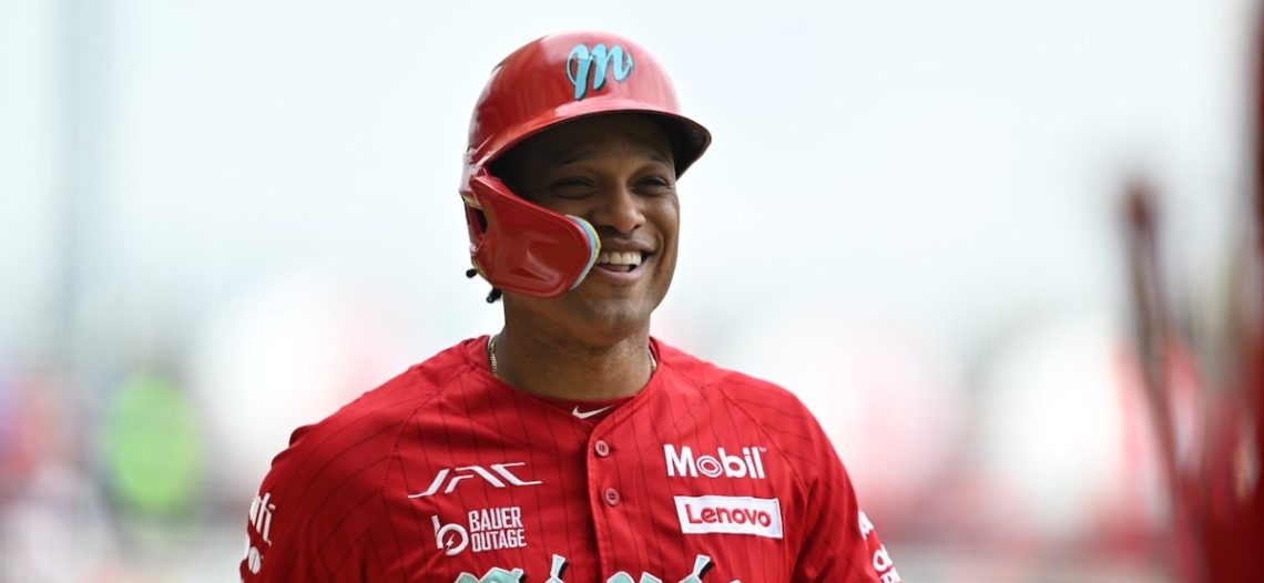 Robinson Canó firma por un año más con los Diablos Rojos del México