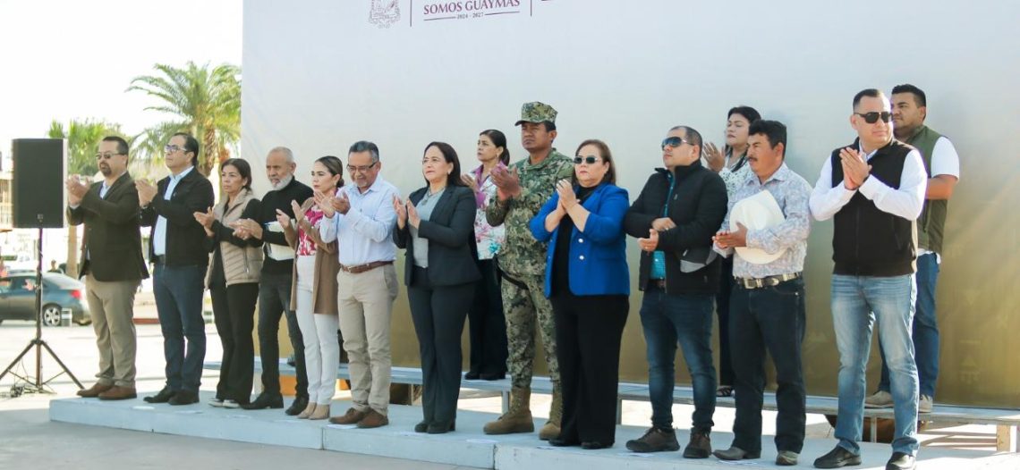 Realiza Ayuntamiento de Guaymas izado de Bandera.
