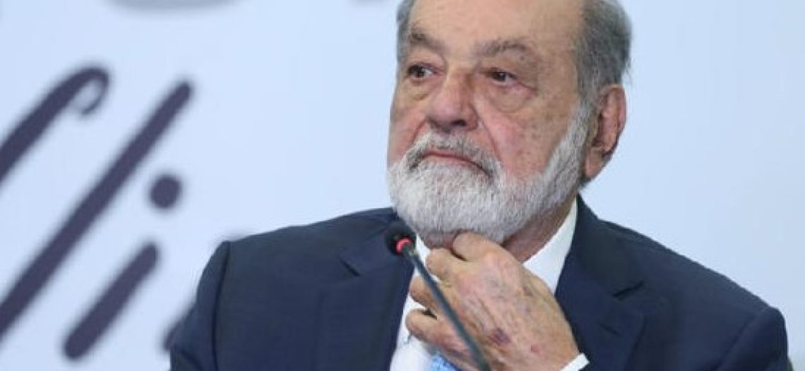 Slim: Telmex está débil y no puede competir con gigantes de la comunicación