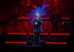 Vino, música y emoción: Mijares brilla en el VinoFest San Carlos 2025