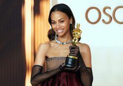 Tras ganar el Oscar, Zoe Saldaña se disculpa con México por ‘Emilia Pérez’