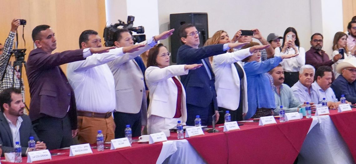Toma protesta doctora Karla Córdova González como presidenta de la Red Sonorense de Municipios por la Salud.