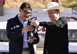 Gobernador Alfonso Durazo moderniza transporte público de Nogales