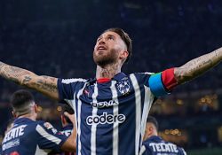 Sergio Ramos anota su primer gol en Liga MX con Rayados de Monterrey