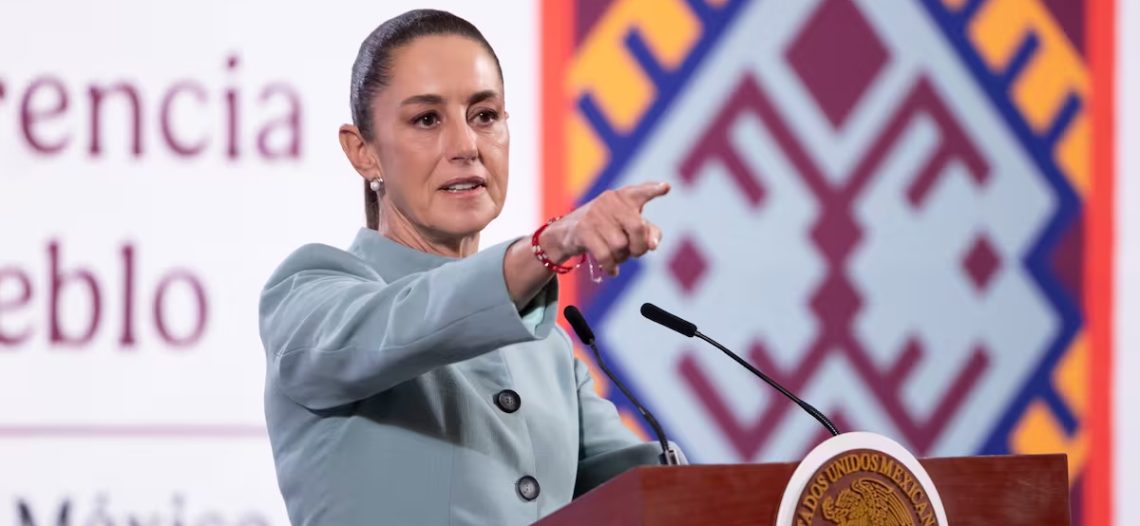 Sheinbaum se reúne con secretarios de Defensa, SRE y titular de aduanas