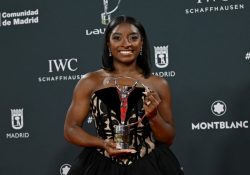 La gimnasta Simone Biles gana Laureus; podría alejarse de Los Ángeles 2028