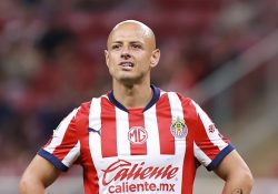Chivas pone en duda continuidad de Chicharito Hernández en el equipo