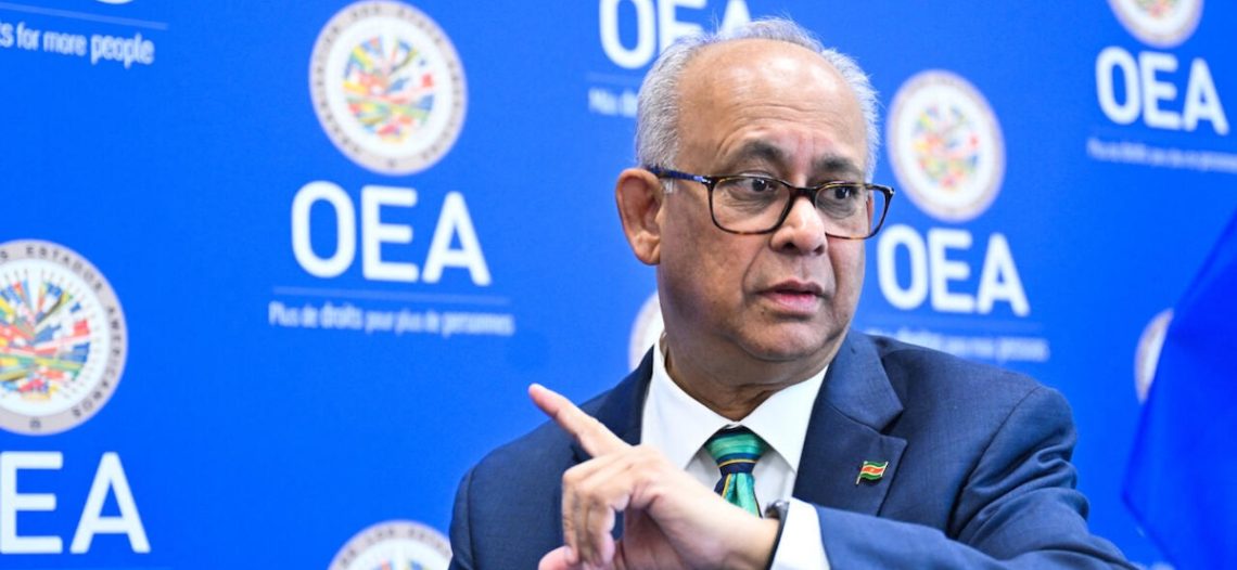 Albert Ramdin inicia gestión al frente de la OEA con llamado a la unidad