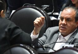 Diputados entregan firmas para solicitar desafuero de Cuauhtémoc Blanco