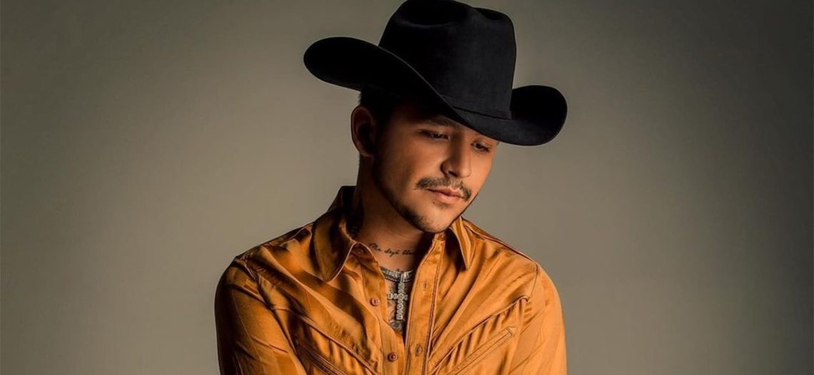 Christian Nodal es acusado por Universal Music de falsificar 32 contratos